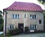 http://www.come-and-hear.com/editor/freud-birth-house.jpg